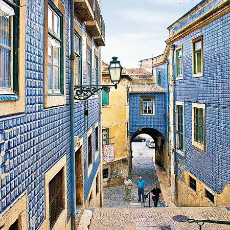 In Historic Neighbourhood, Walk Everywhere! Daire Lisboa